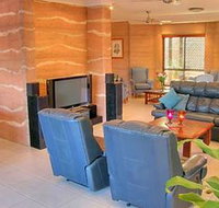 Gladstone Earth and Sea - Lismore Accommodation