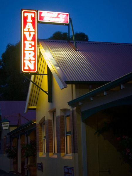 The Bull And Bush Tavern - Lismore Accommodation 3