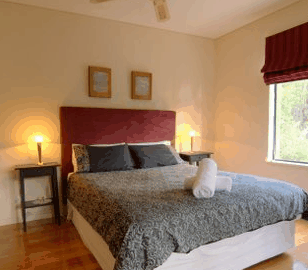 Island Brook Estate Chalets & Winery - Lismore Accommodation 4