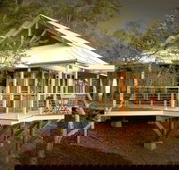 Bombah Point Eco Cottages - Lismore Accommodation