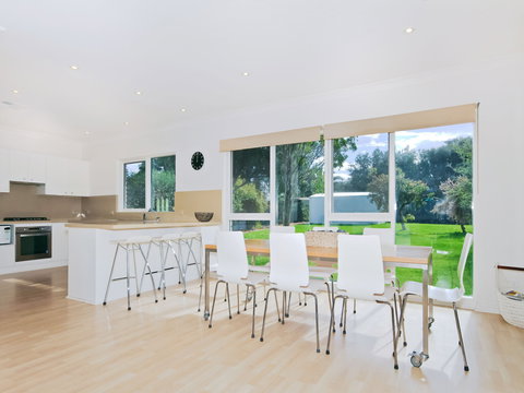 Century 21 SouthCoast: Tennis Elbow - Lismore Accommodation 1