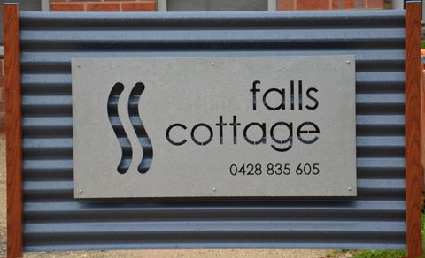 Falls Cottage Whitfield - Lismore Accommodation 0