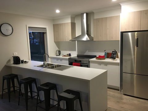 Falls Cottage Whitfield - Lismore Accommodation 1