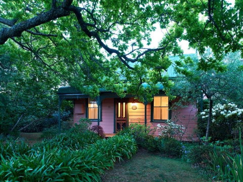 Hawthorne Cottage: Blackheath - Lismore Accommodation 0