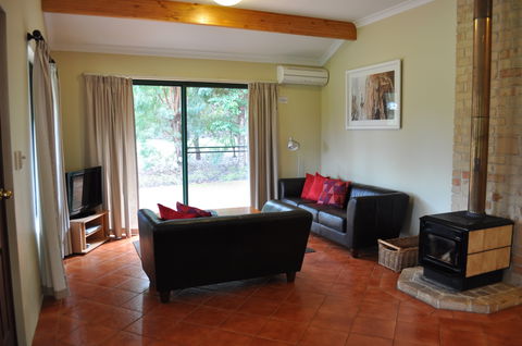 Karri Valley Chalets - Lismore Accommodation 1