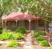 Langmeil Cottages - Lismore Accommodation