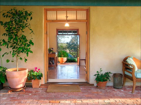 Seppeltsfield Vineyard Cottage - Lismore Accommodation 1
