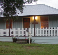 Tinonee Cottages - Lismore Accommodation