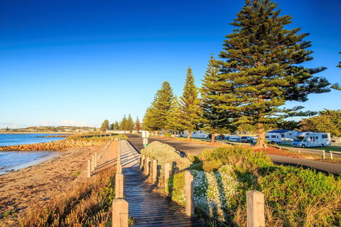 Beachport Caravan Park - Lismore Accommodation 0