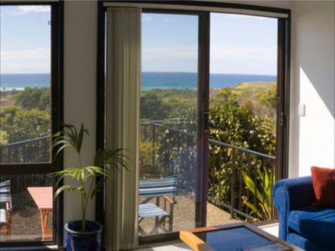 Beachfront Apartments Narooma - Lismore Accommodation 2