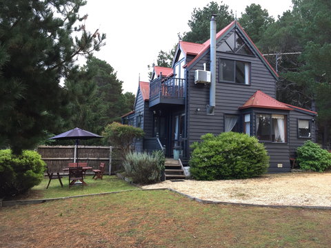 Bells Estate Great Ocean Road Cottages - Lismore Accommodation 0