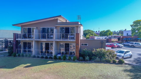 Campaspe Lodge At The Echuca Hotel - Lismore Accommodation 1
