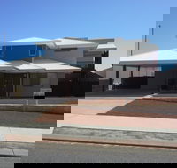 Cozzys Condo Luxury Beach House - Lismore Accommodation