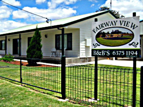 Fairway View Cottage - Lismore Accommodation 0