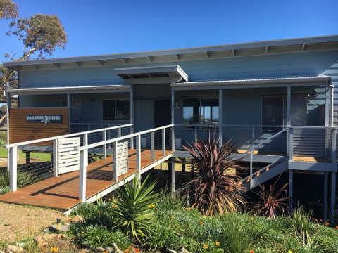 Falcon Blue - Lismore Accommodation 0