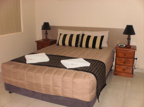 Molika Springs Motel Moree - Lismore Accommodation 0