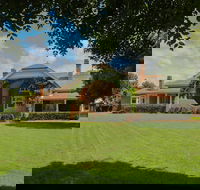 Petersons Guesthouse and Winery - Lismore Accommodation
