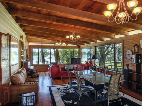 Riverside Holiday Retreat Yamba - Lismore Accommodation 2