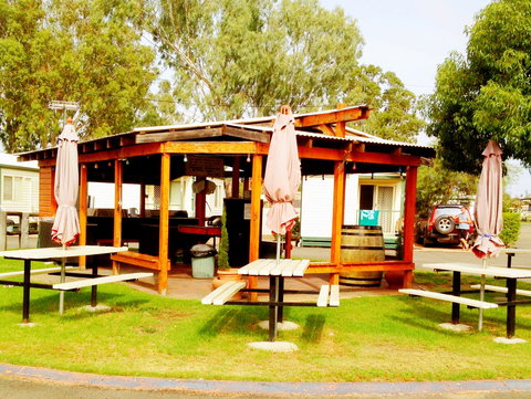 Roma Big Rig Tourist Park - Lismore Accommodation 1