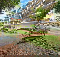 Sails Resort on Golden Beach - Lismore Accommodation