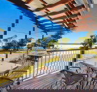 Seascape Holiday Apartments Lake Cathie - Lismore Accommodation