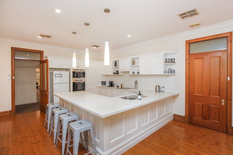 The Hills House At Hahndorf - Lismore Accommodation 1