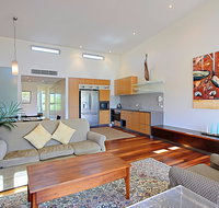 Beach Villa 17 East on Byron - Lismore Accommodation