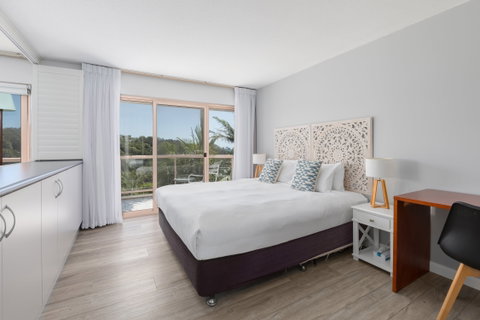 Charlesworth Bay Beach Resort - Lismore Accommodation 0