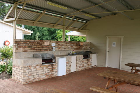 Fossickers' Tourist Park - Lismore Accommodation 1
