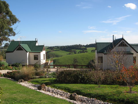 Loves Lane Cottages - Lismore Accommodation 1