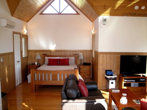Loves Lane Cottages - Lismore Accommodation 2