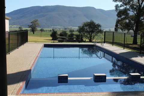 Mountain View Motel Corryong - Lismore Accommodation 1