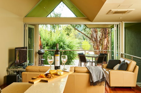 No. 6 Luxury Private Haven - Lismore Accommodation 1