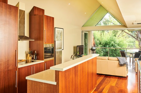 No. 6 Luxury Private Haven - Lismore Accommodation 2