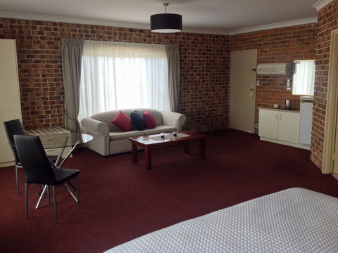 Richmond Motor Inn - Lismore Accommodation 0