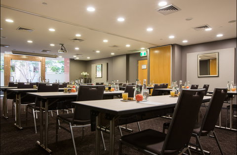The Sebel Quay West Suites Sydney - Lismore Accommodation 1