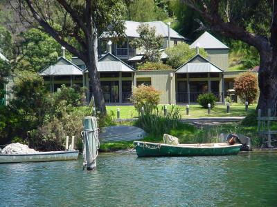 Edgewater Terraces At Metung - Lismore Accommodation 0