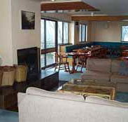 Trackers Mountain Lodge - Lismore Accommodation
