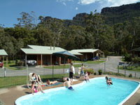 Halls Gap Log Cabins - Lismore Accommodation 3
