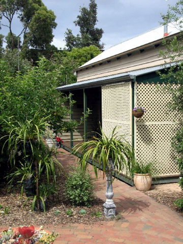 Trafalgar Cottage - Lismore Accommodation 5