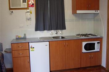 Big 4 Castlemaine Gardens Holiday Park - Lismore Accommodation 2