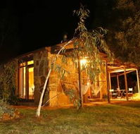 Wombat Hills Cottages - Lismore Accommodation