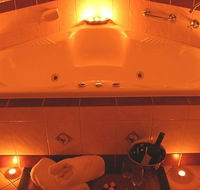 Anglesea Overboard Seaside Cottage - Lismore Accommodation
