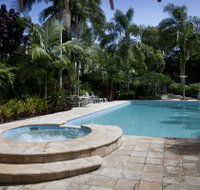 Oasis Apartments and Treetop Houses - Lismore Accommodation