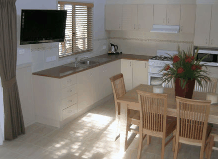 Lakesea Caravan Park - Lismore Accommodation