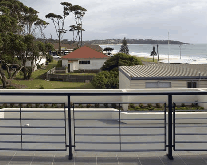 Mollymook Beachfront Executive Apartments - Lismore Accommodation 4