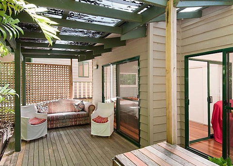 Byron Treetops Studio - Lismore Accommodation 2