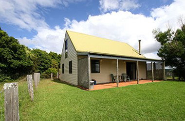 Byron Country Cottages - Lismore Accommodation 2