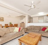 Aaah 2  Byron - Lismore Accommodation