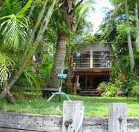 Belongil River House - Lismore Accommodation